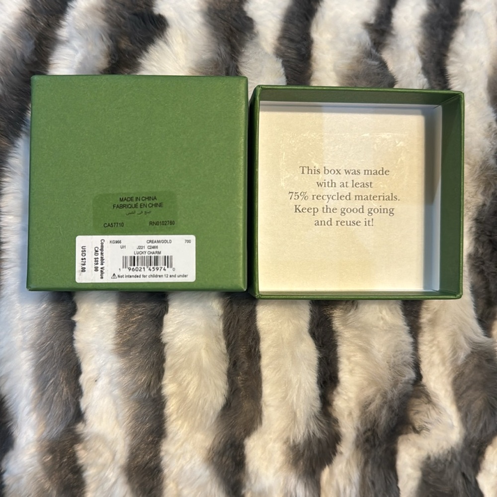 NWT Kate Spade Lucky Charm Gold Necklace In Box - Picture 4 of 6